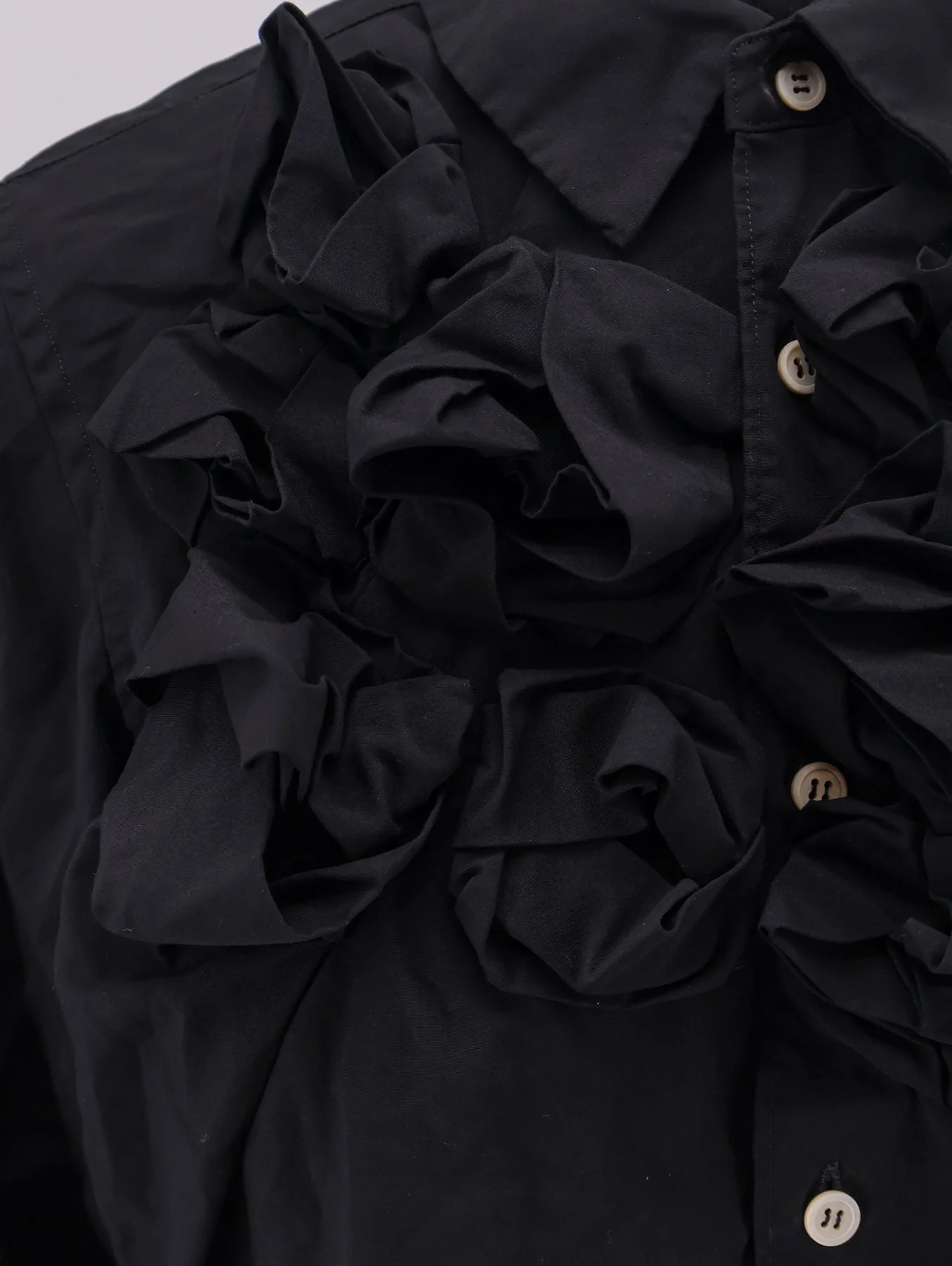 Comme Des Garçons Play Ruffles Shirt - Image 6