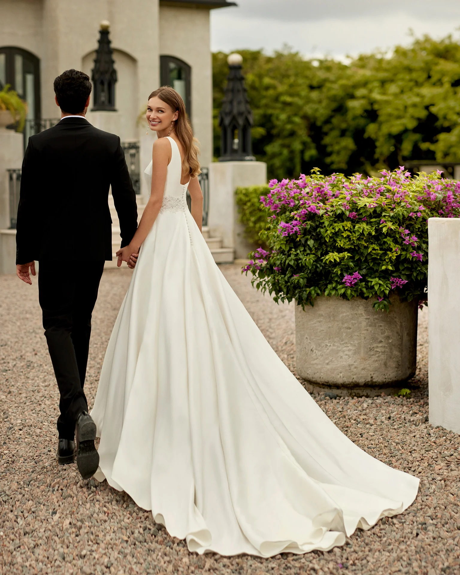 Eva – Classic A-line Rosa Clará Wedding Dress - Image 2