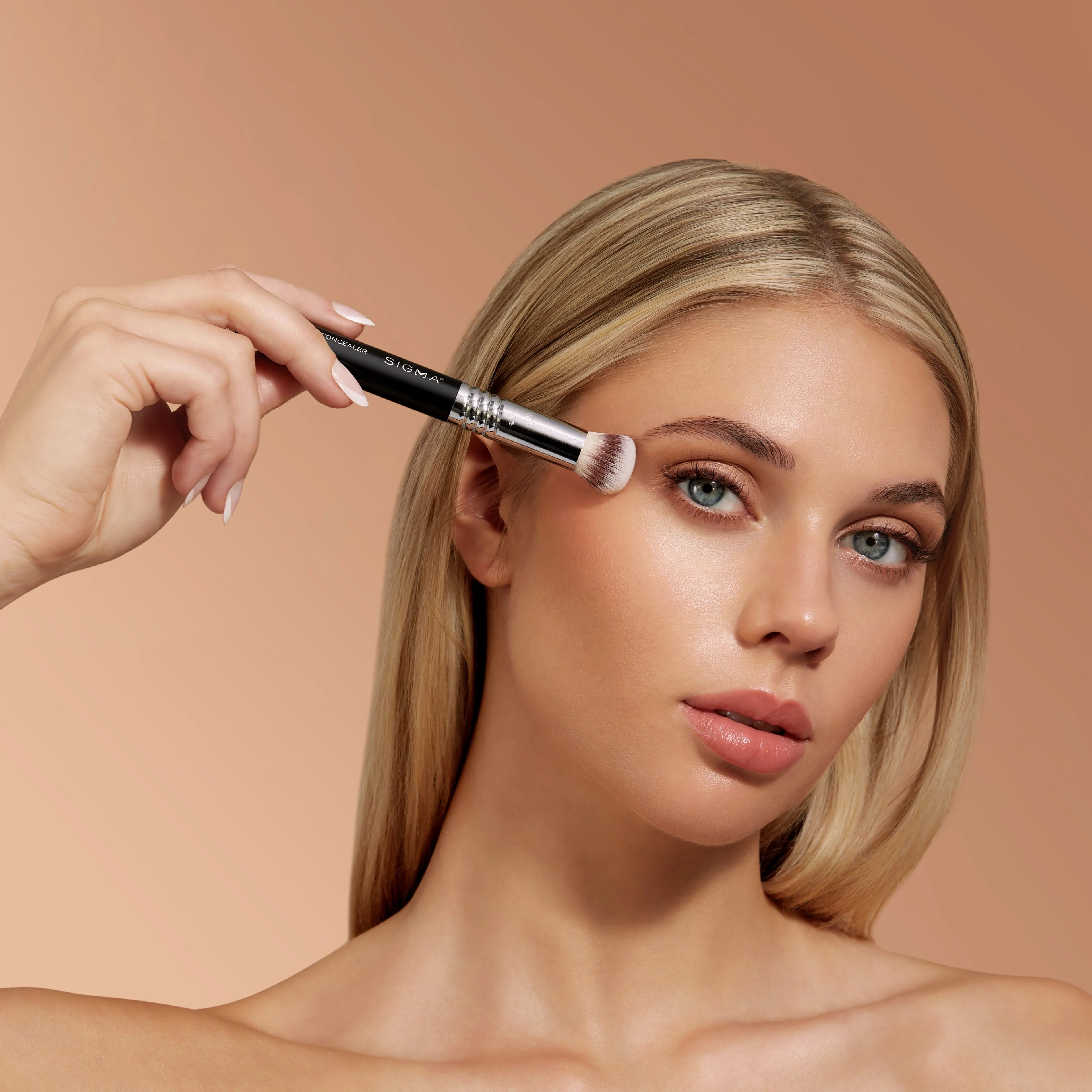 F26 Domed Concealer Brush - Sigma Beauty - Image 6
