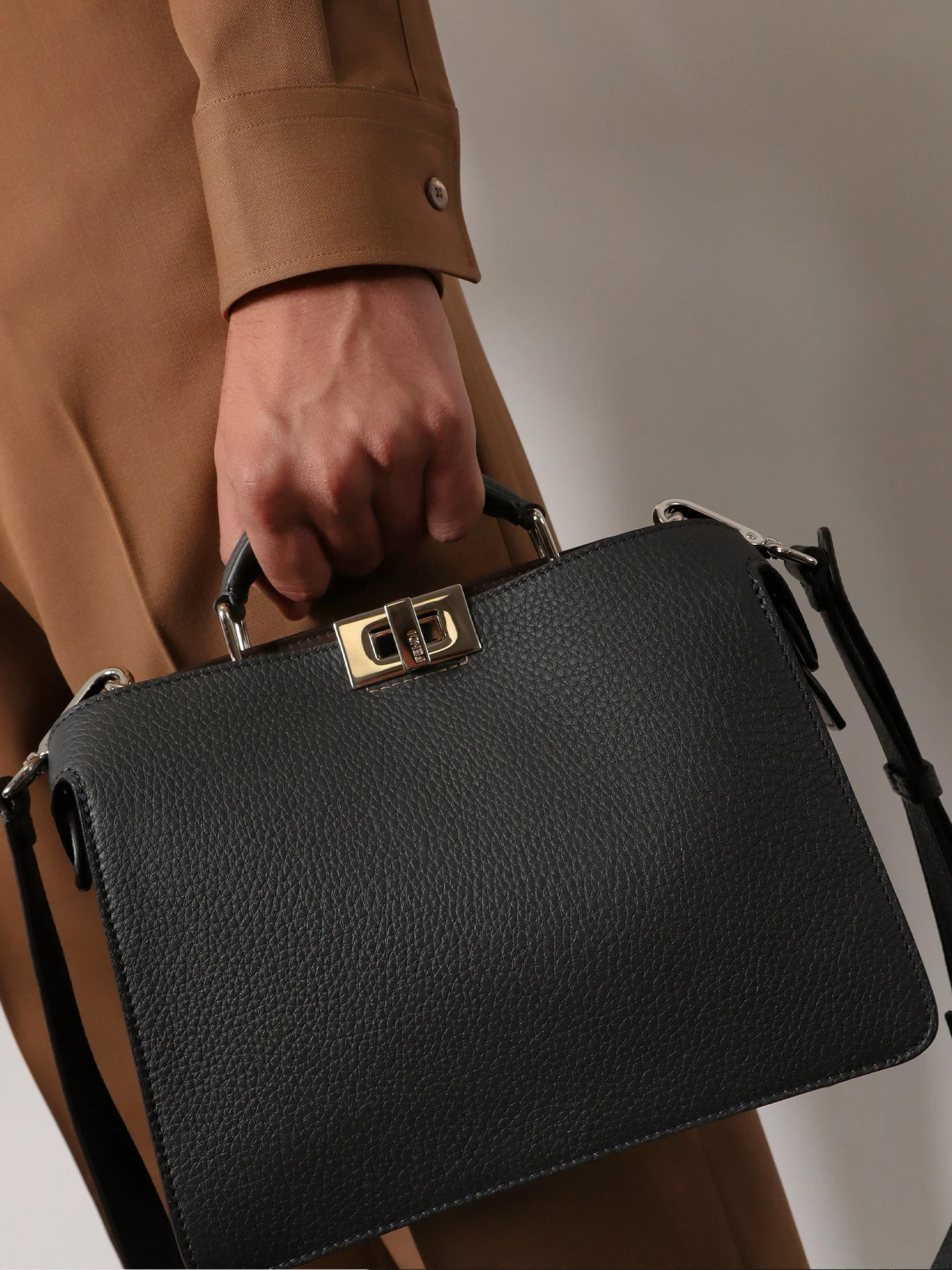 Fendi Peekaboo Iseeu Small Leather Crossbody Bag - Image 2