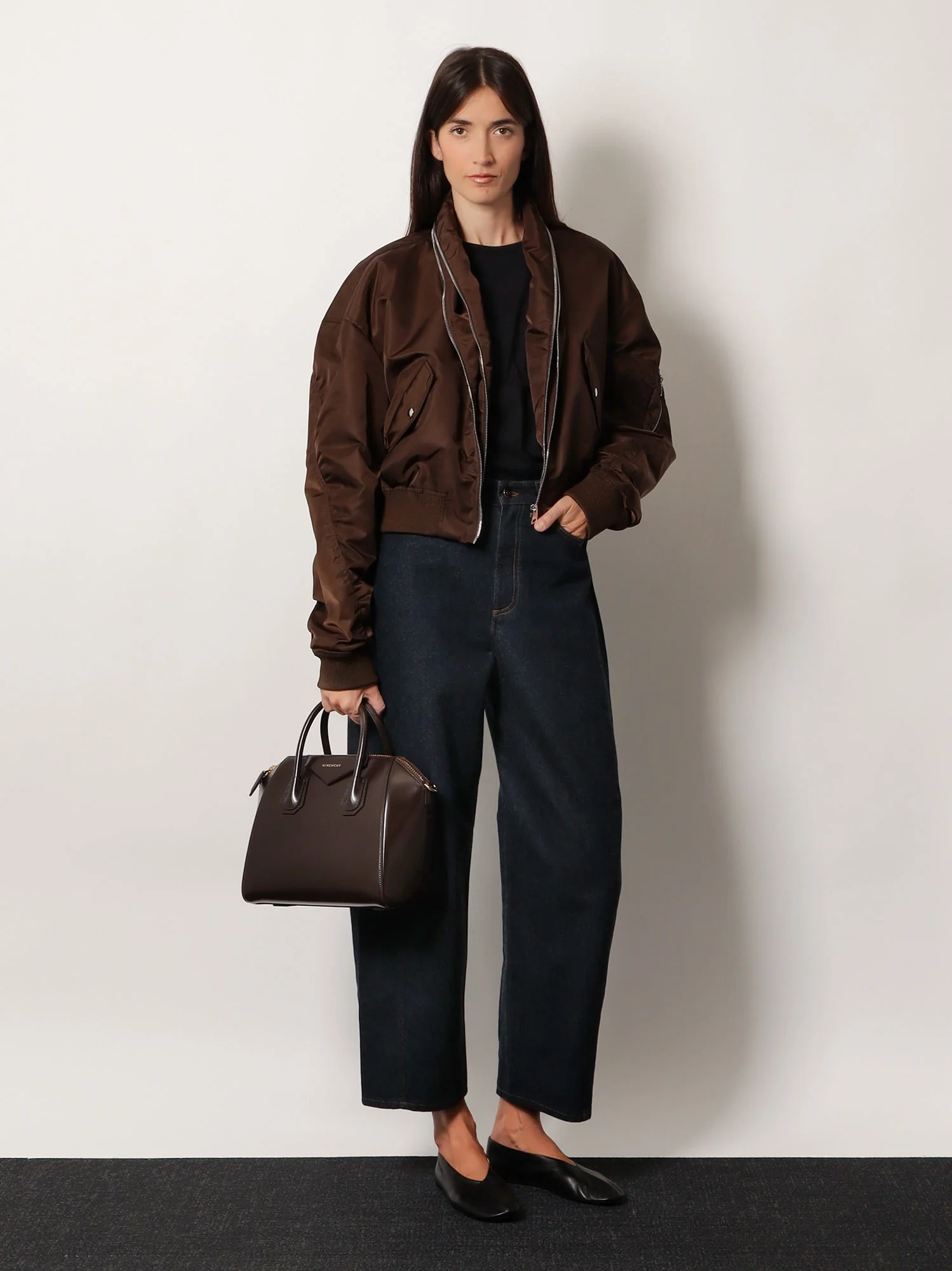 Givenchy Antigona Small Leather Bag - Image 2