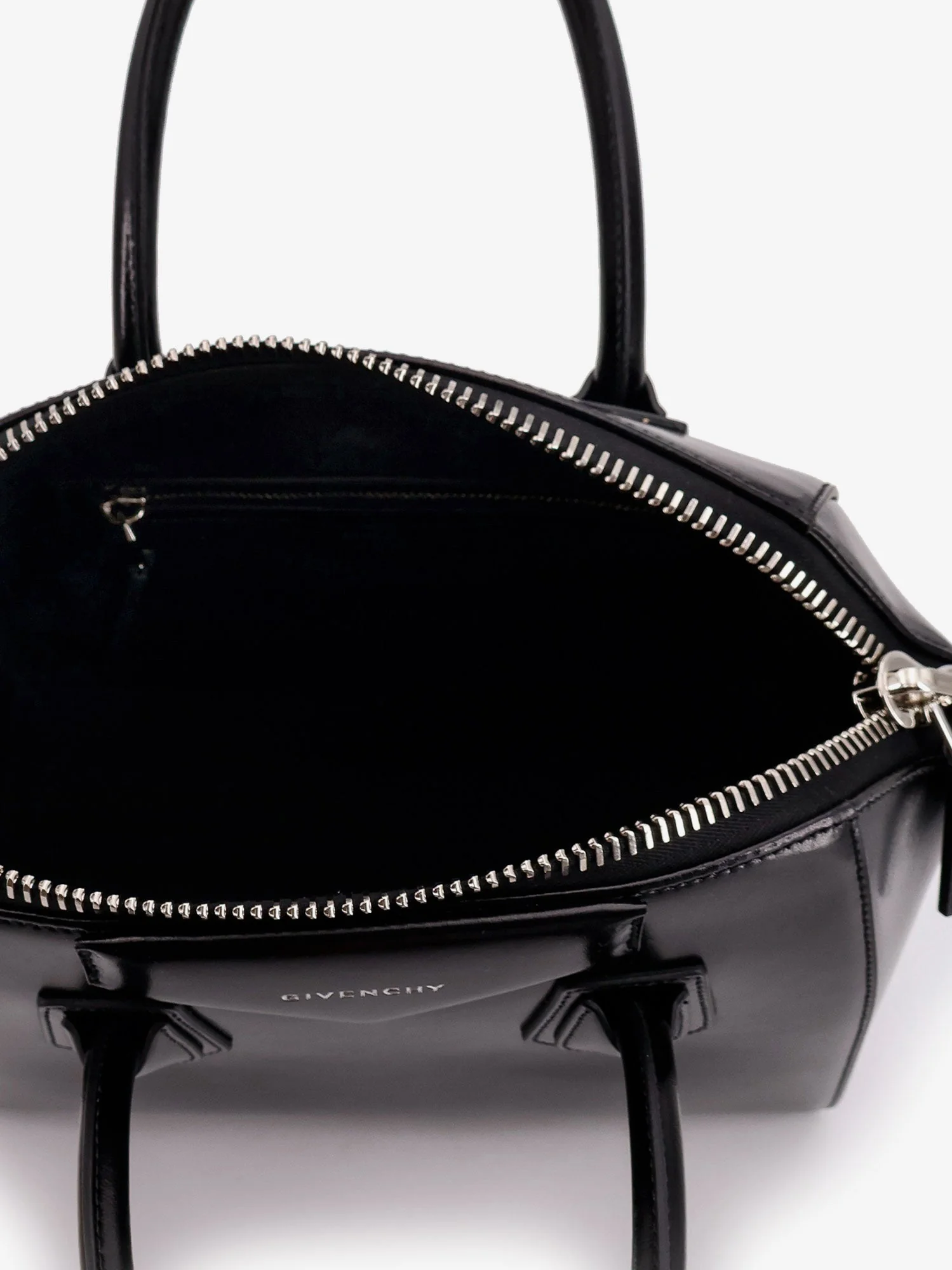 Givenchy Antigona Small Leather Shoulder Bag - Image 4