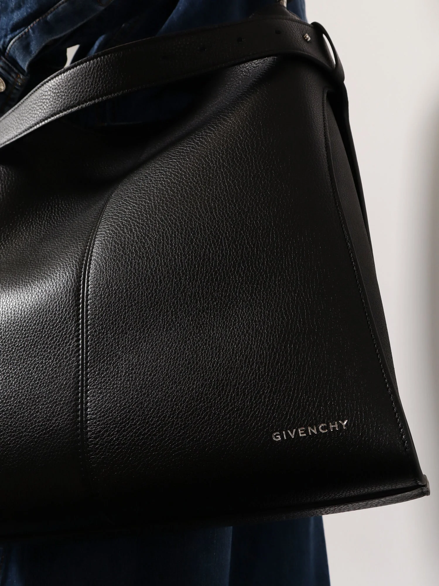 Givenchy Belted Bag Leather Shoulder Bag - Image 2