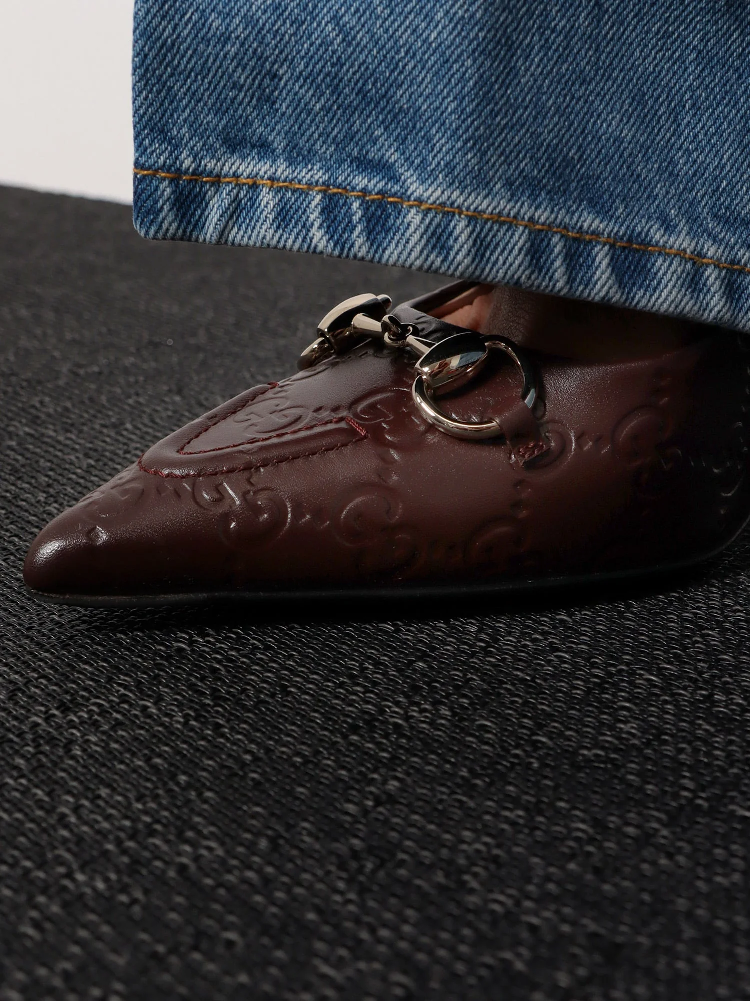 Gucci Gg Leather Décolleté - Image 6