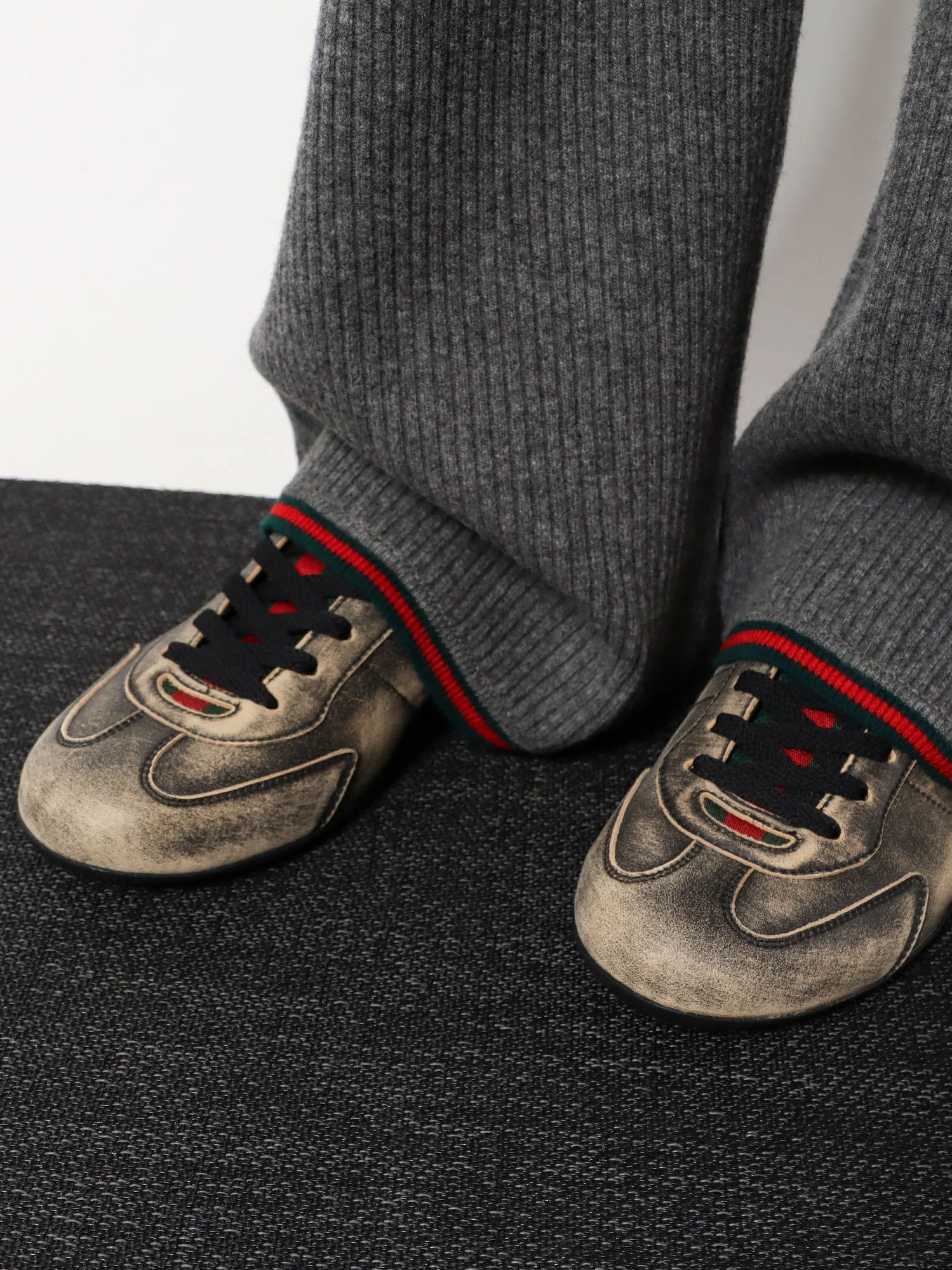 Gucci Gucci Shift Délavé Leather Sneakers - Image 2