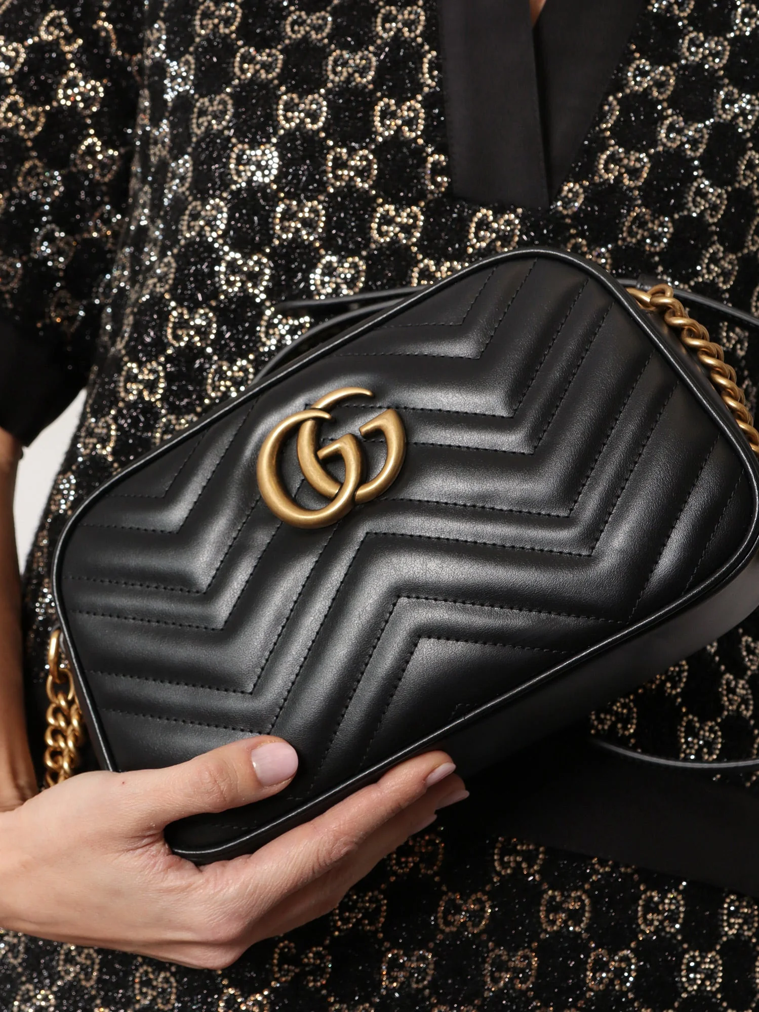 Gucci Matelassé Leather Camera Bag Crossbody Bag - Image 2