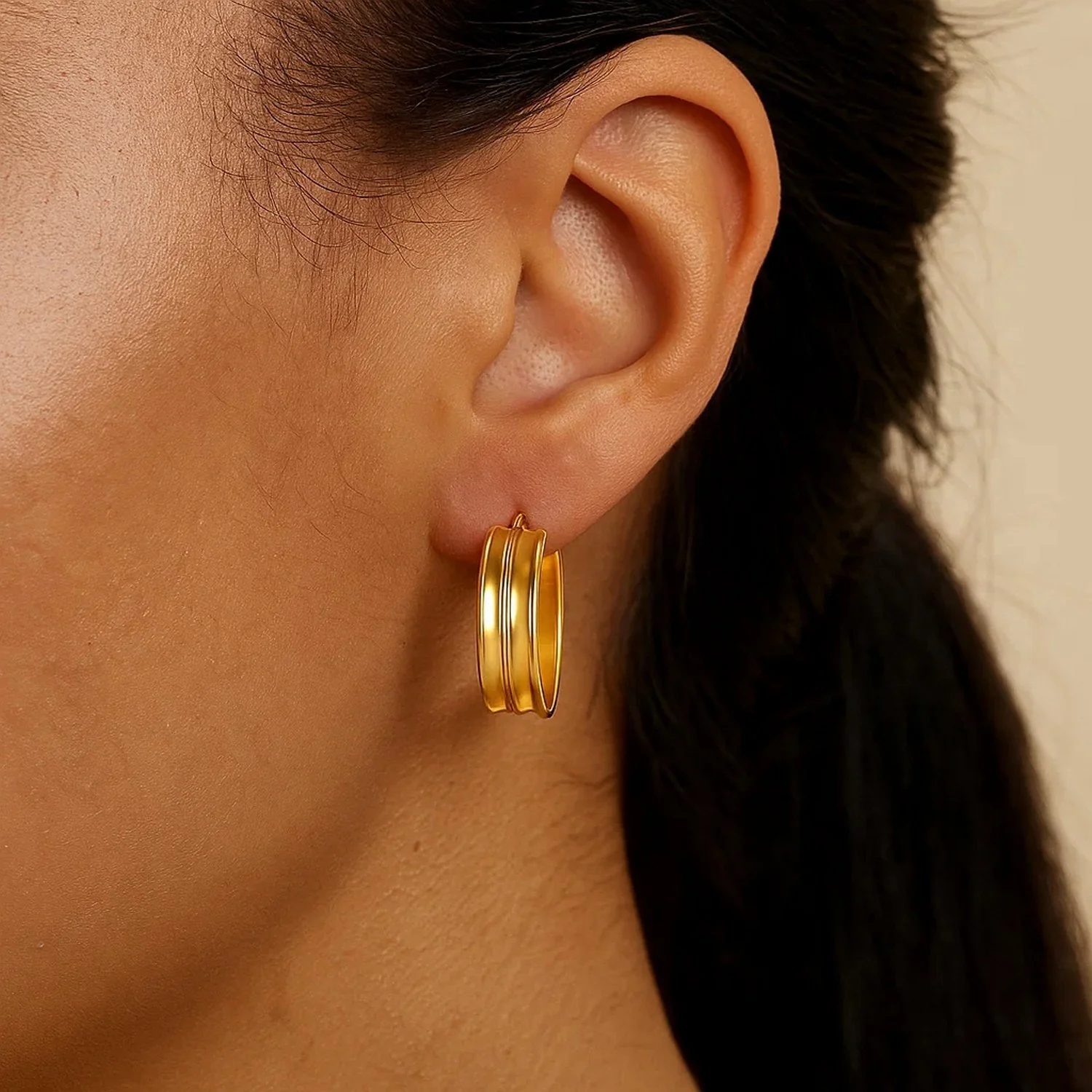 Large Concave Hoop Earrings in 14K Yellow Gold - Image 3