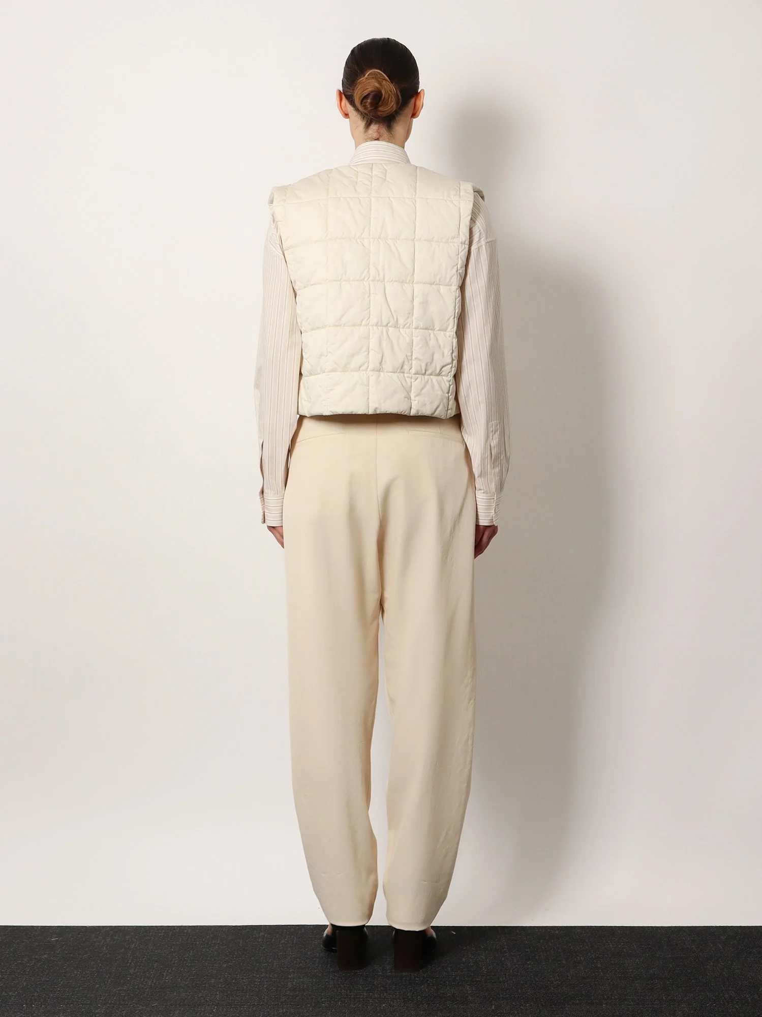 Lemaire Pleated Tailored Wool Blend Trouser - Image 3