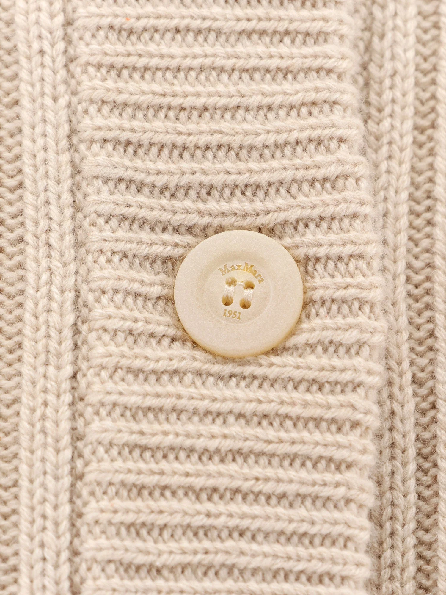 Max Mara Afelio Wool And Cashmere Cardigan - Image 3