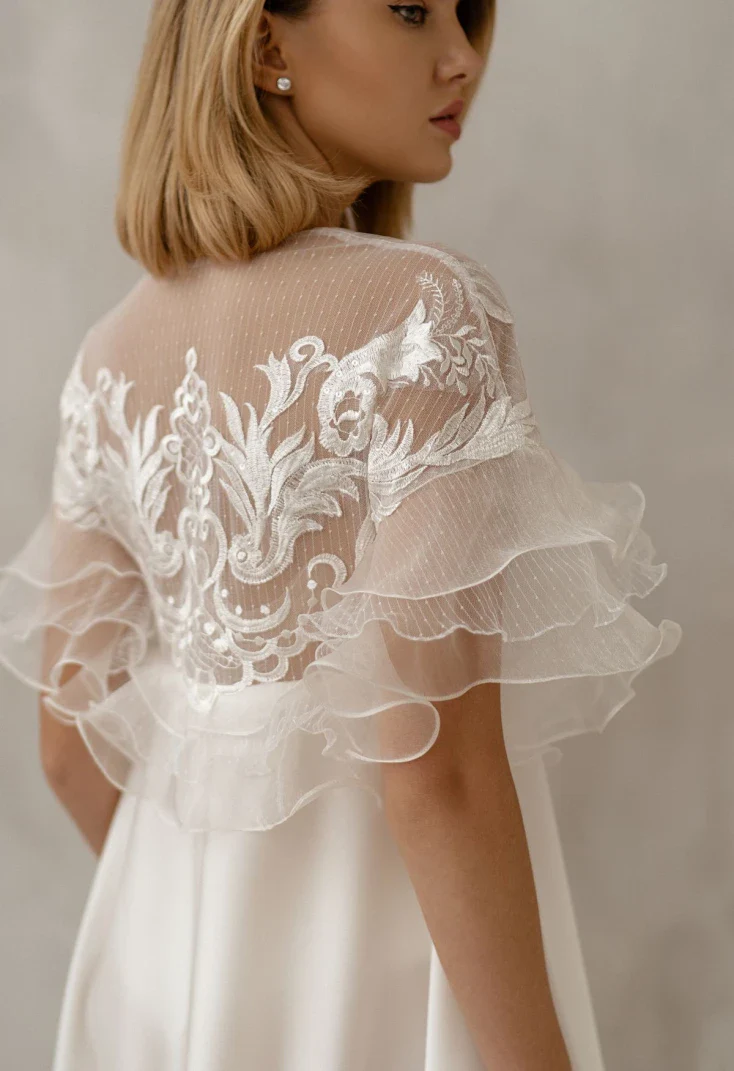 Pollardi Bridal Robe Aurelia Lace Cape Robe - Image 3