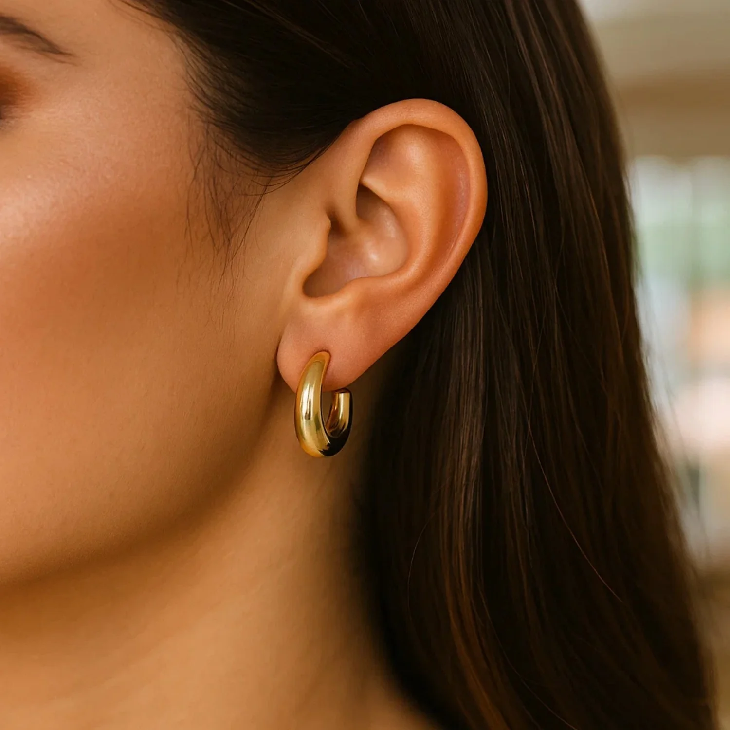 Puffy C Shaped Hoop Earrings in 14K Yellow Gold - Image 3
