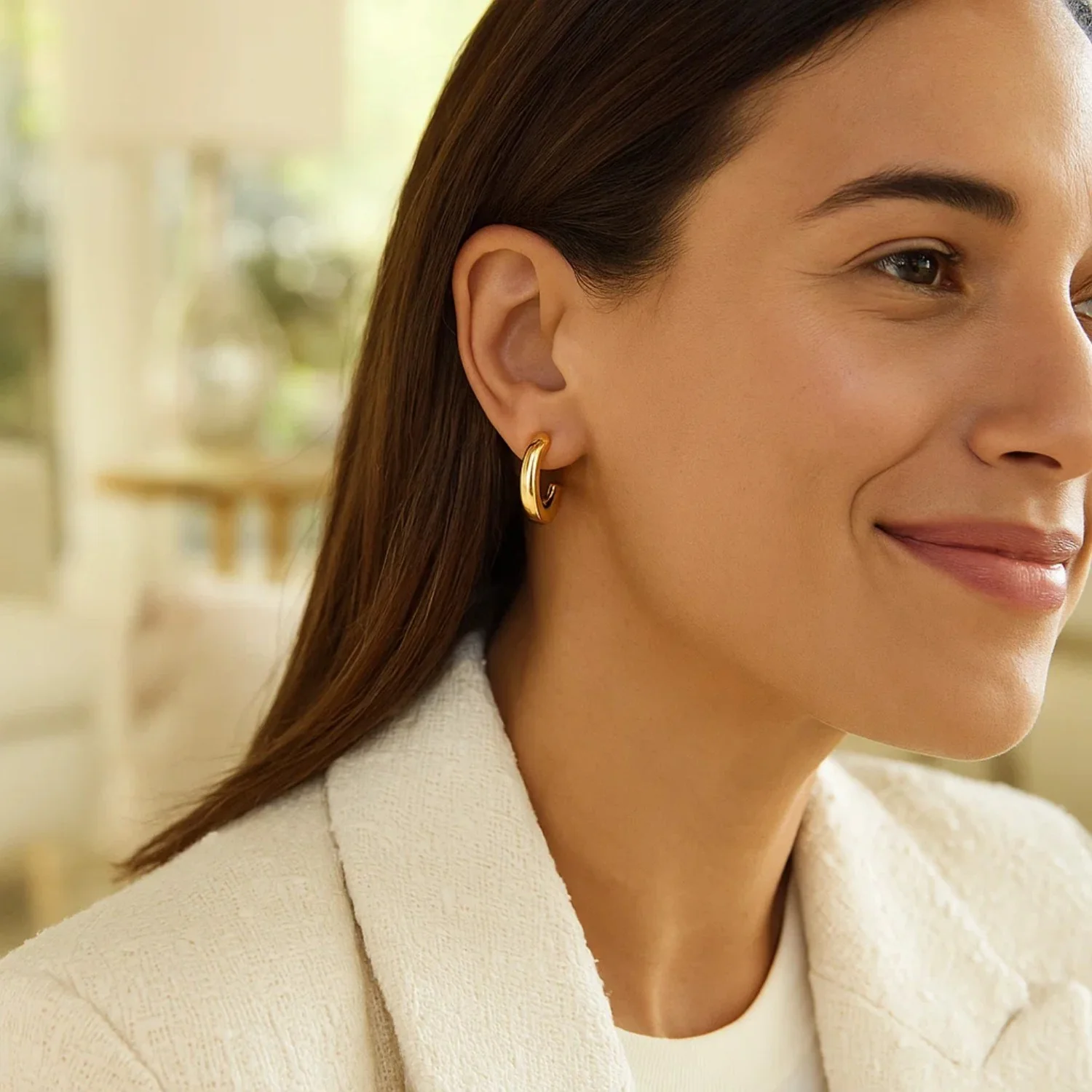 Puffy C Shaped Hoop Earrings in 14K Yellow Gold - Image 4