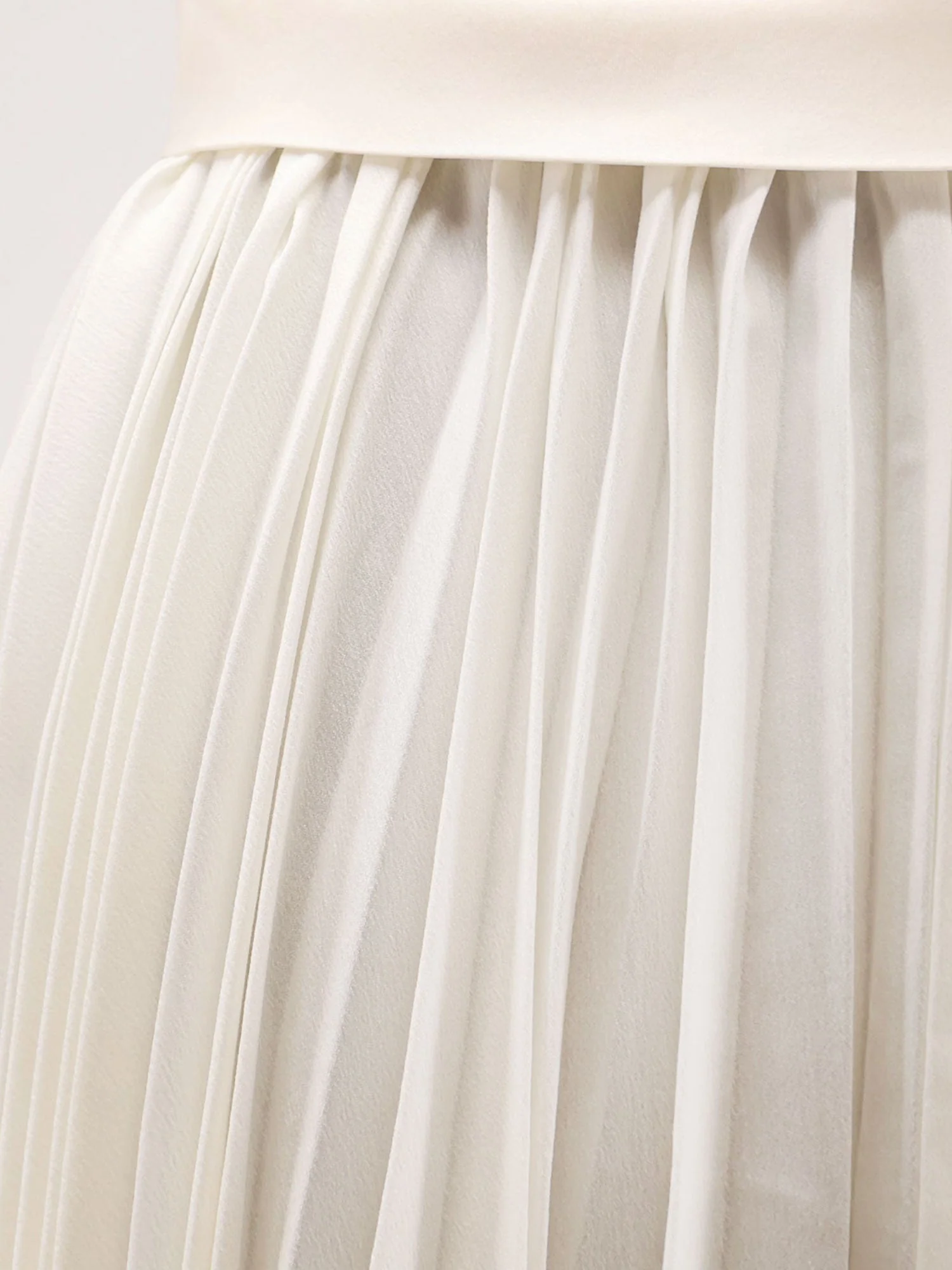 R2W Arissto Pleated Skirt - Image 10