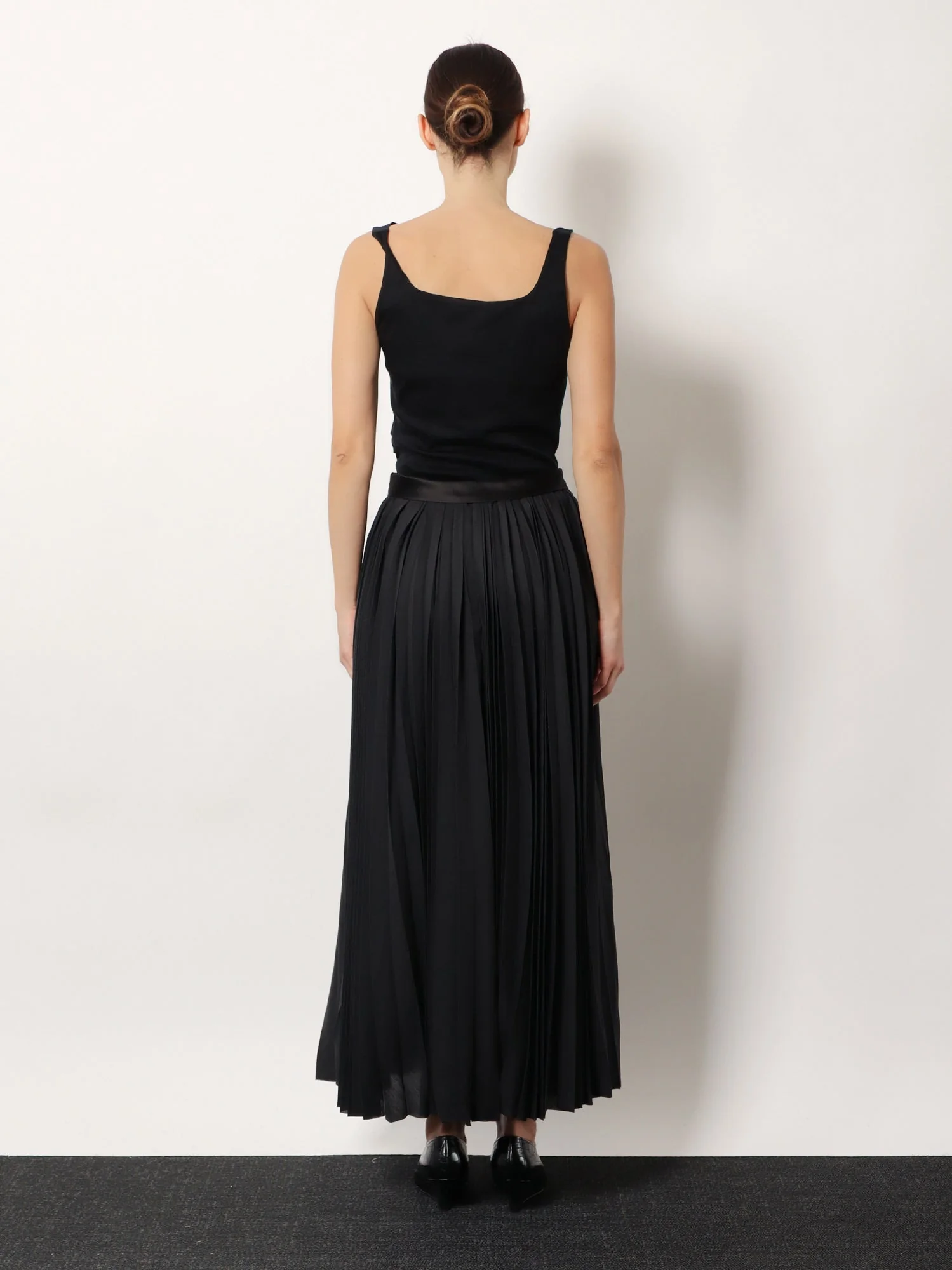 R2W Arissto Pleated Skirt - Image 3