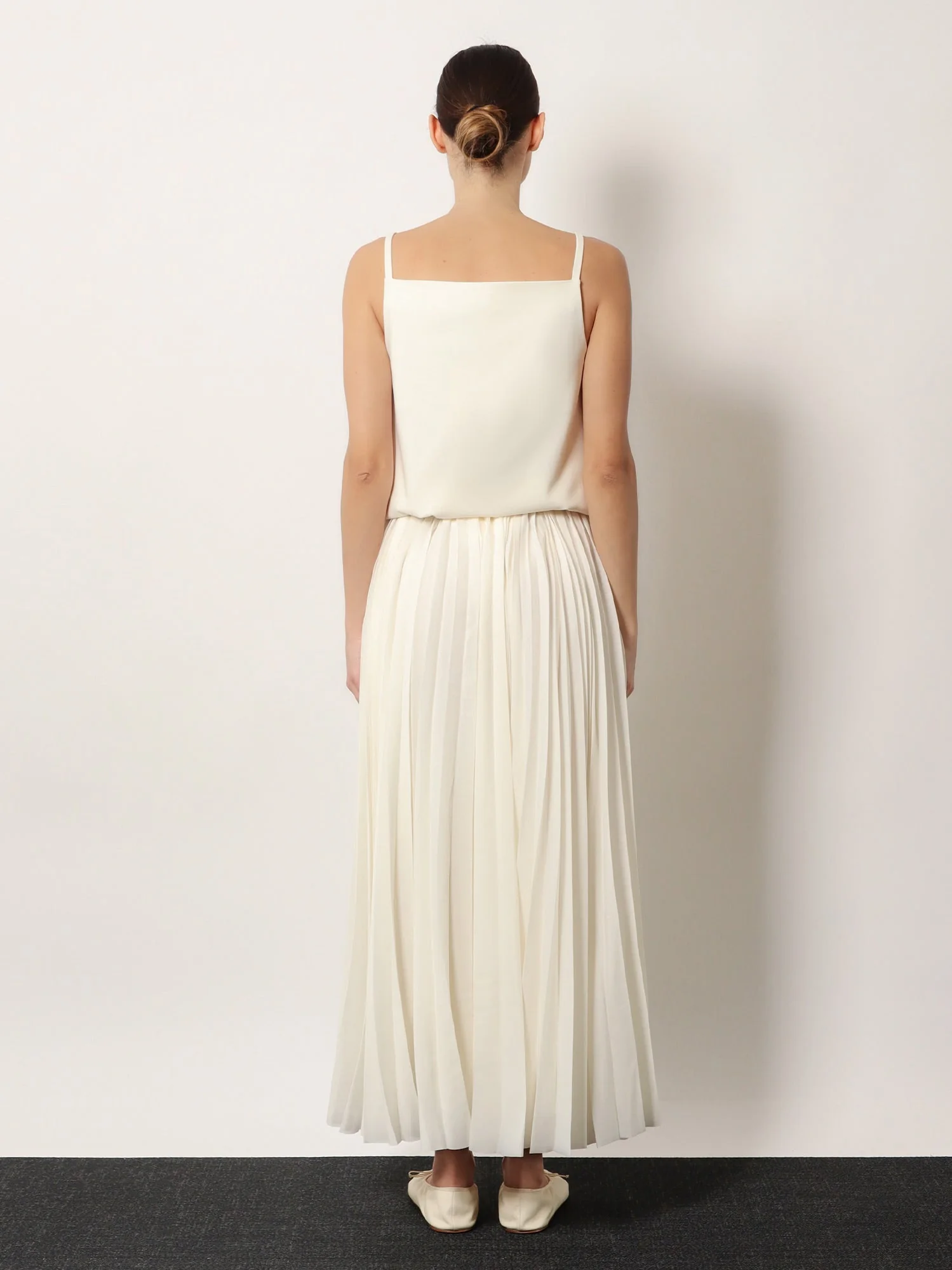 R2W Arissto Pleated Skirt - Image 8