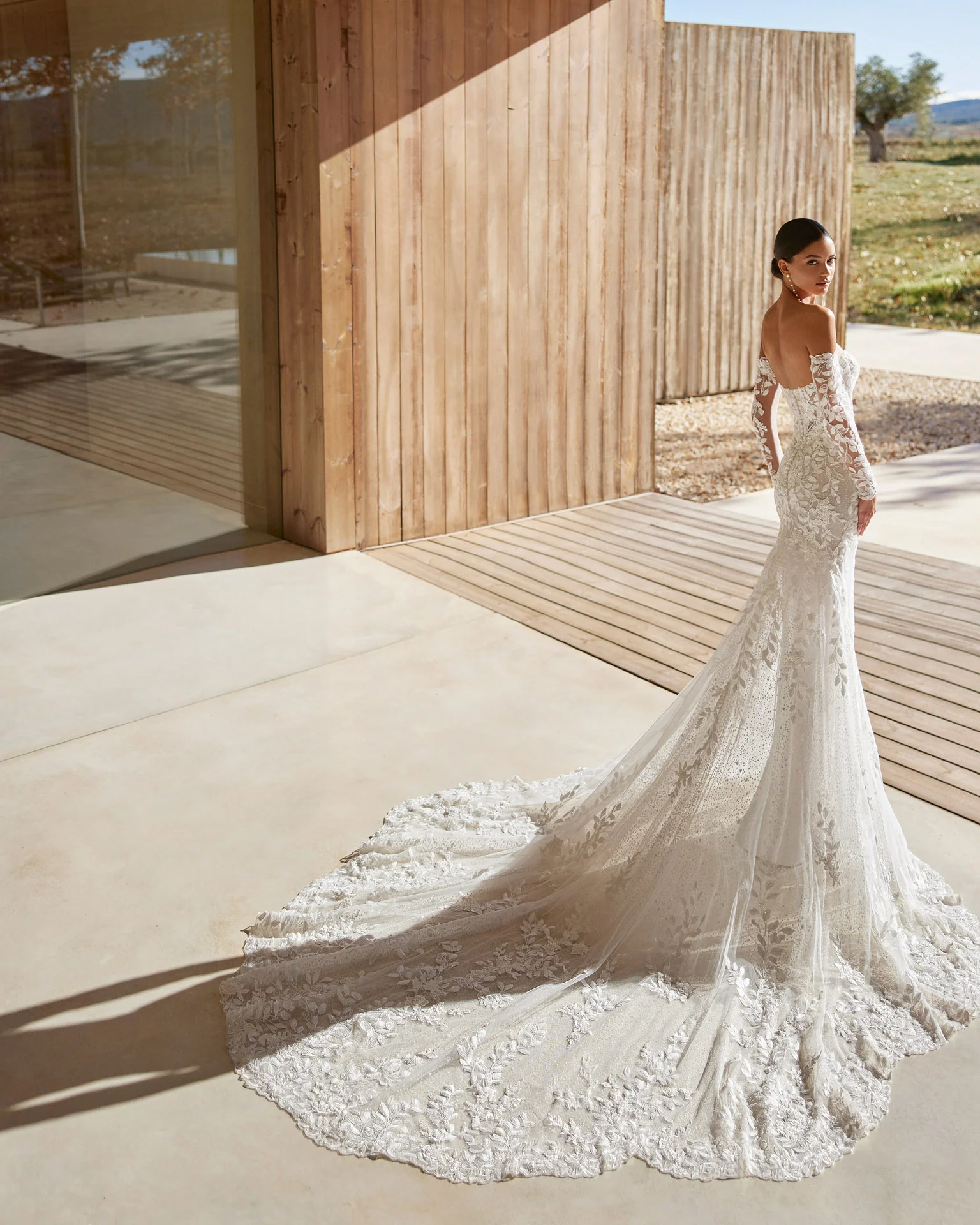 Rosa Clará Couture Alzir Mermaid Wedding Dress - Image 2