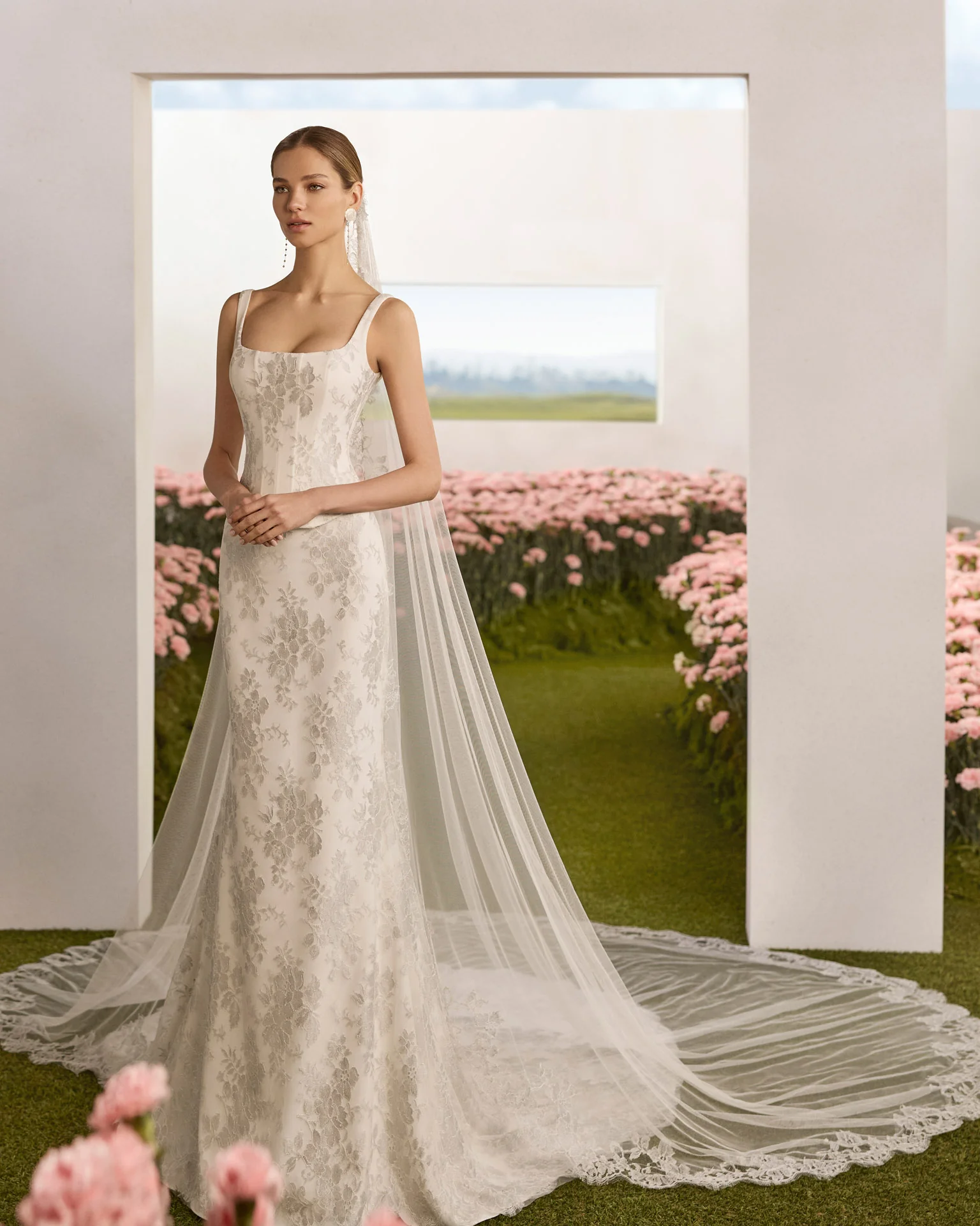 Rosa Clará Couture Remo Two-Piece Lace Mermaid Wedding Dress - Image 3