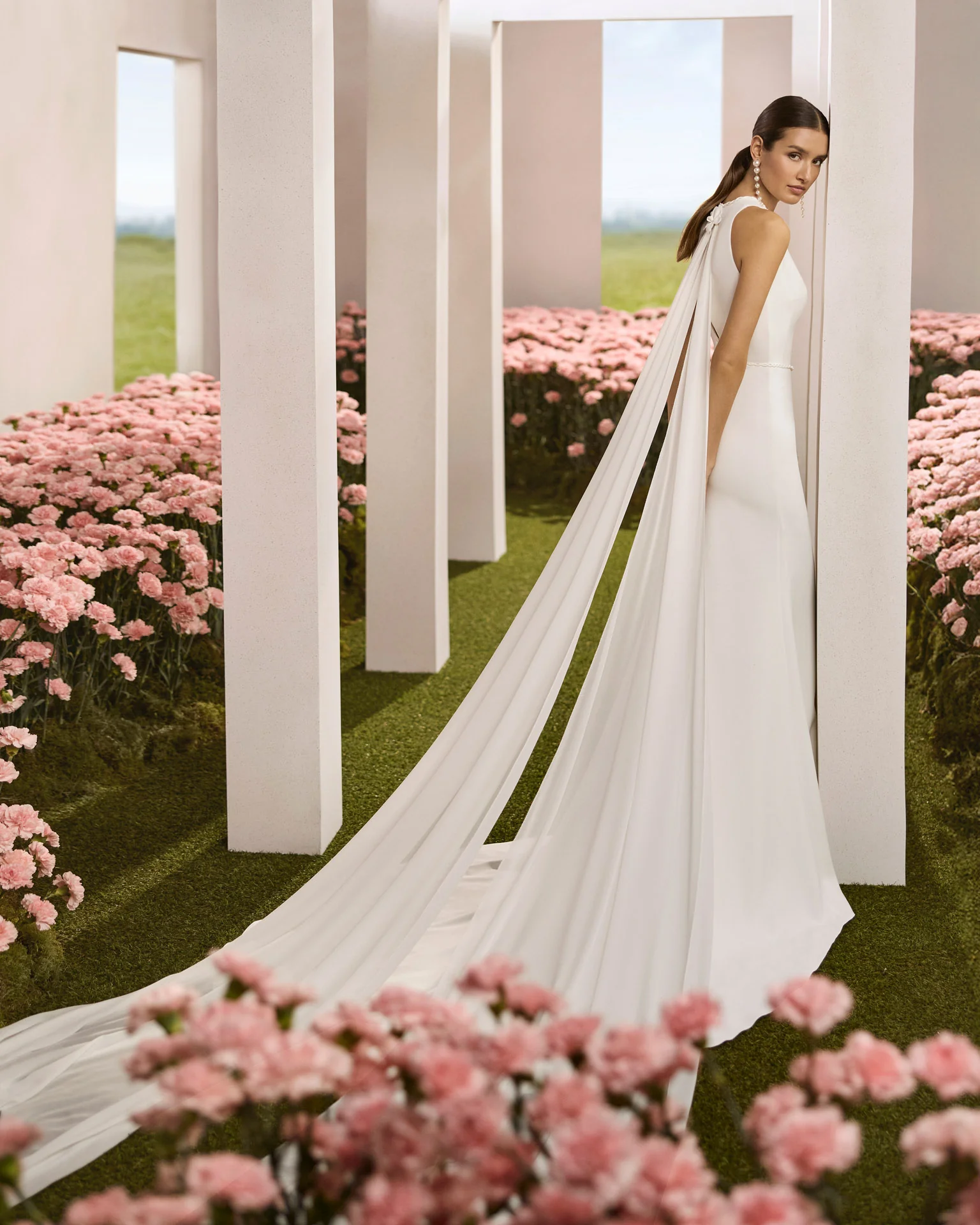 Rosa Clará Couture Riva Wedding Dress - Image 2