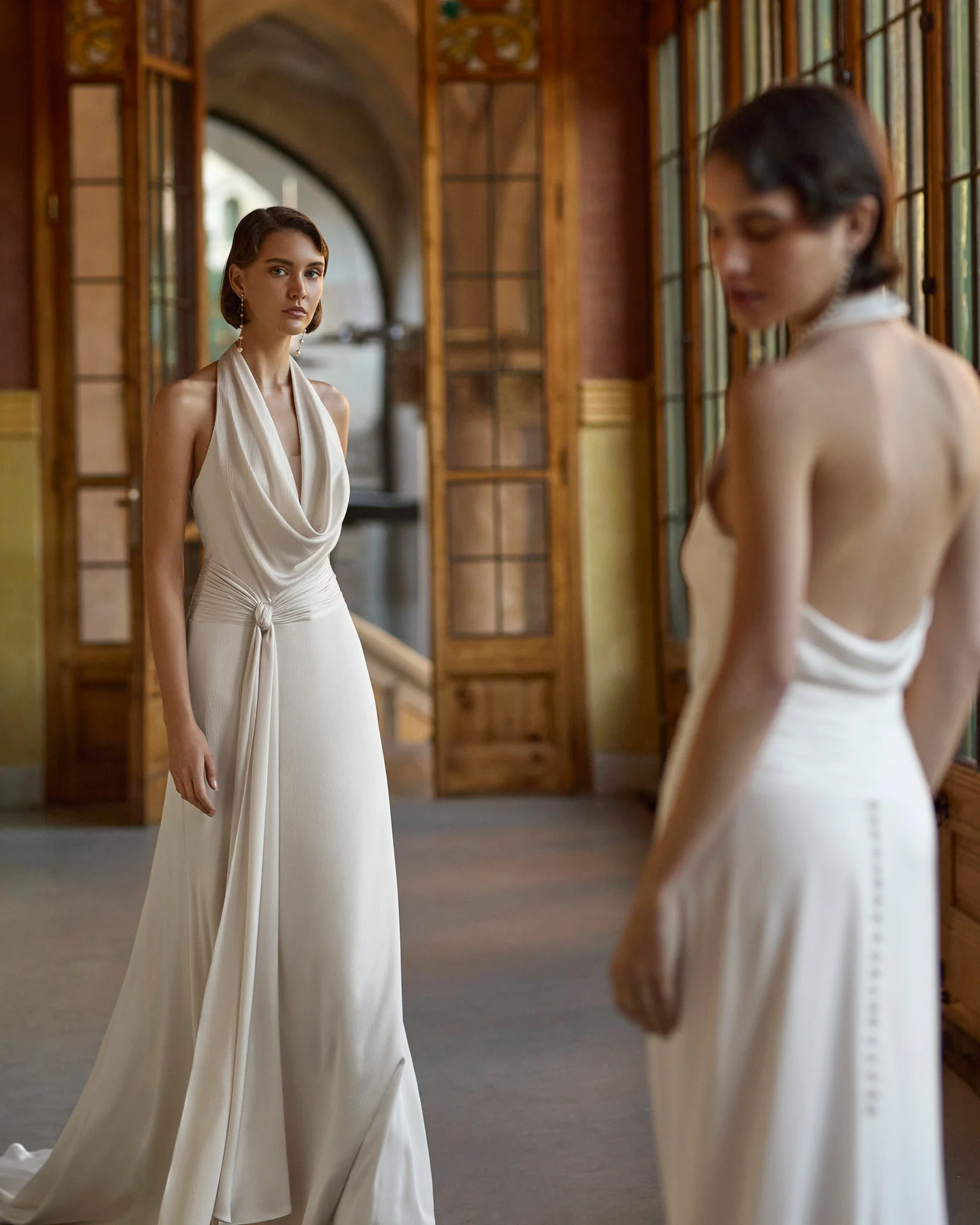 Rosa Clará Gatsby Bina Straight Satin Wedding Dress - Image 4