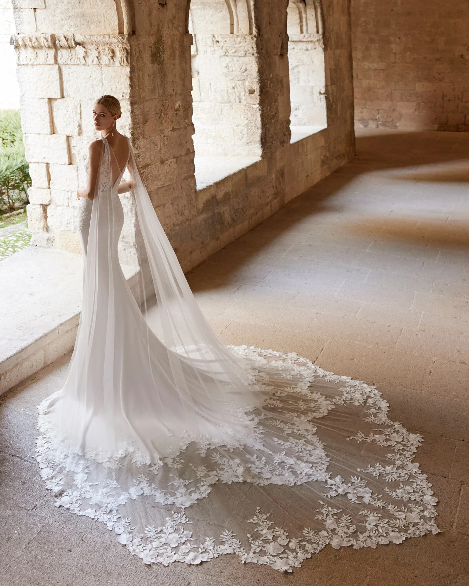 Rosa Clará Lior Crepe Wedding Gown with Lace Cape Train - Image 3