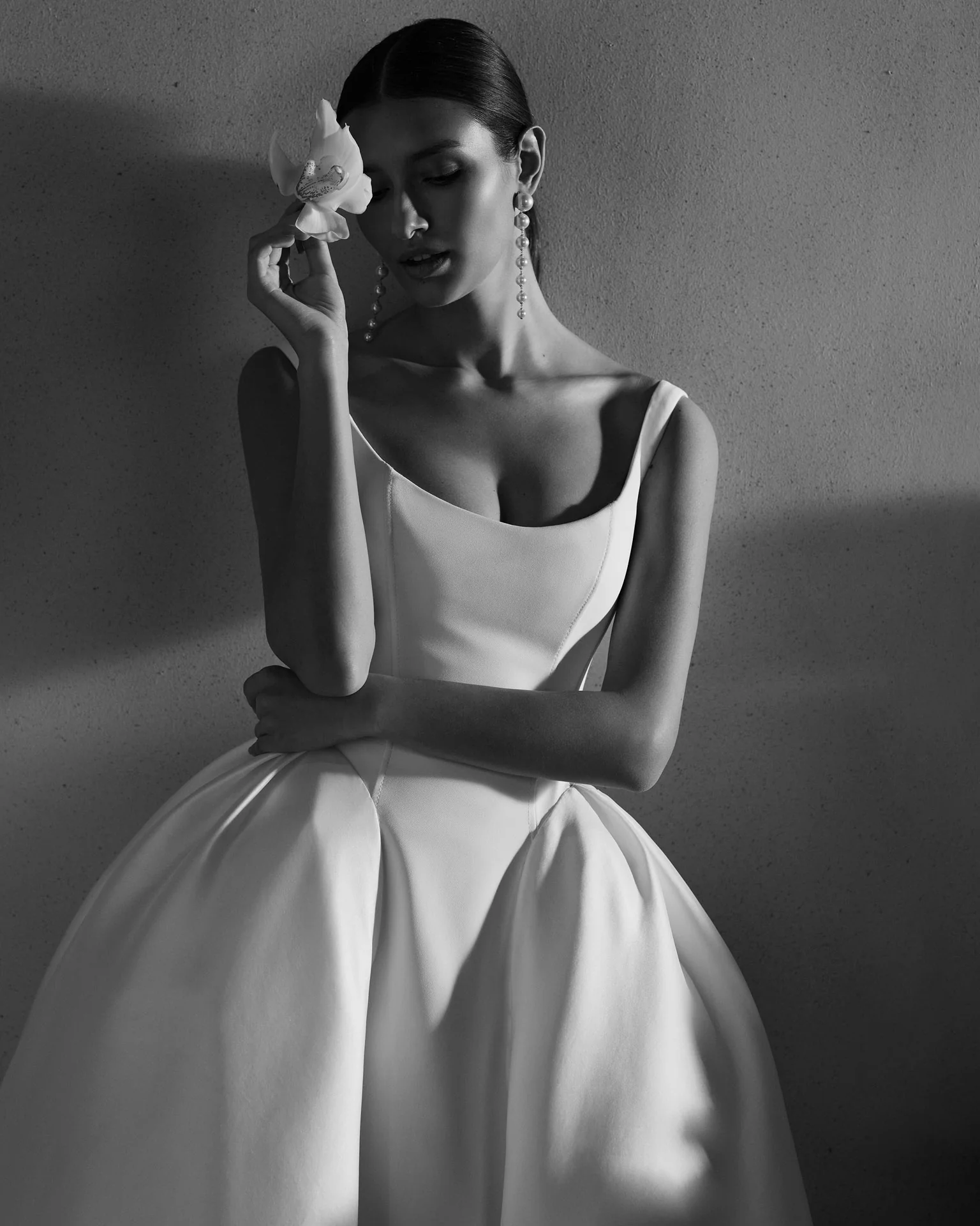 Rosa Clará Romance Ballgown Wedding Dress with Mikado Skirt - Image 3