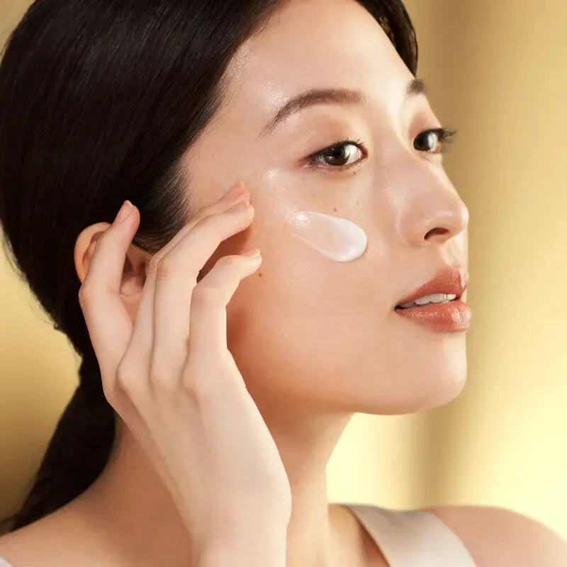 Shiseido Vital Perfection Uplifting and Firming Advanced Cream - Image 11