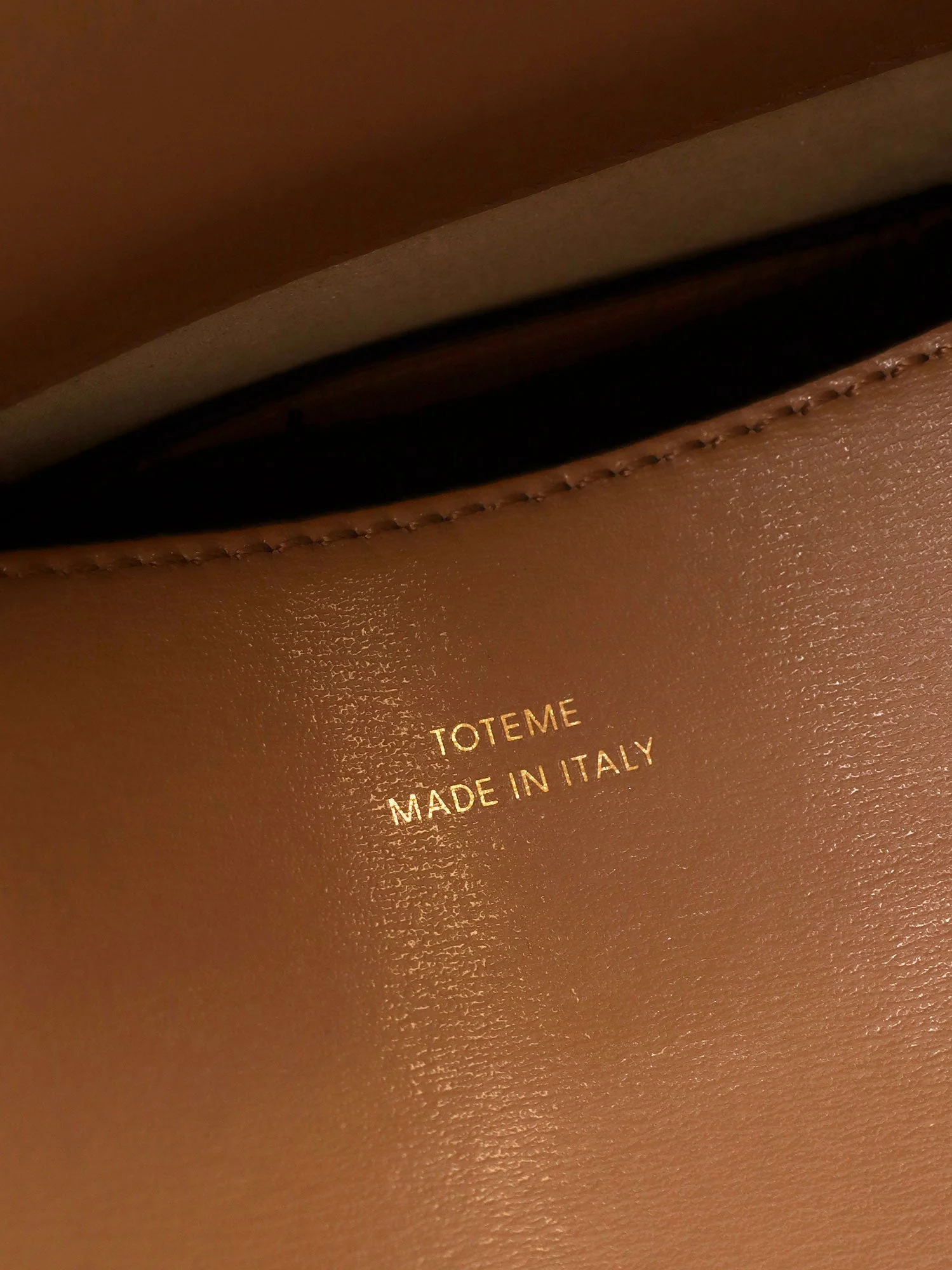 Toteme T-Lock Clutch Leather Shoulder Bag - Image 5