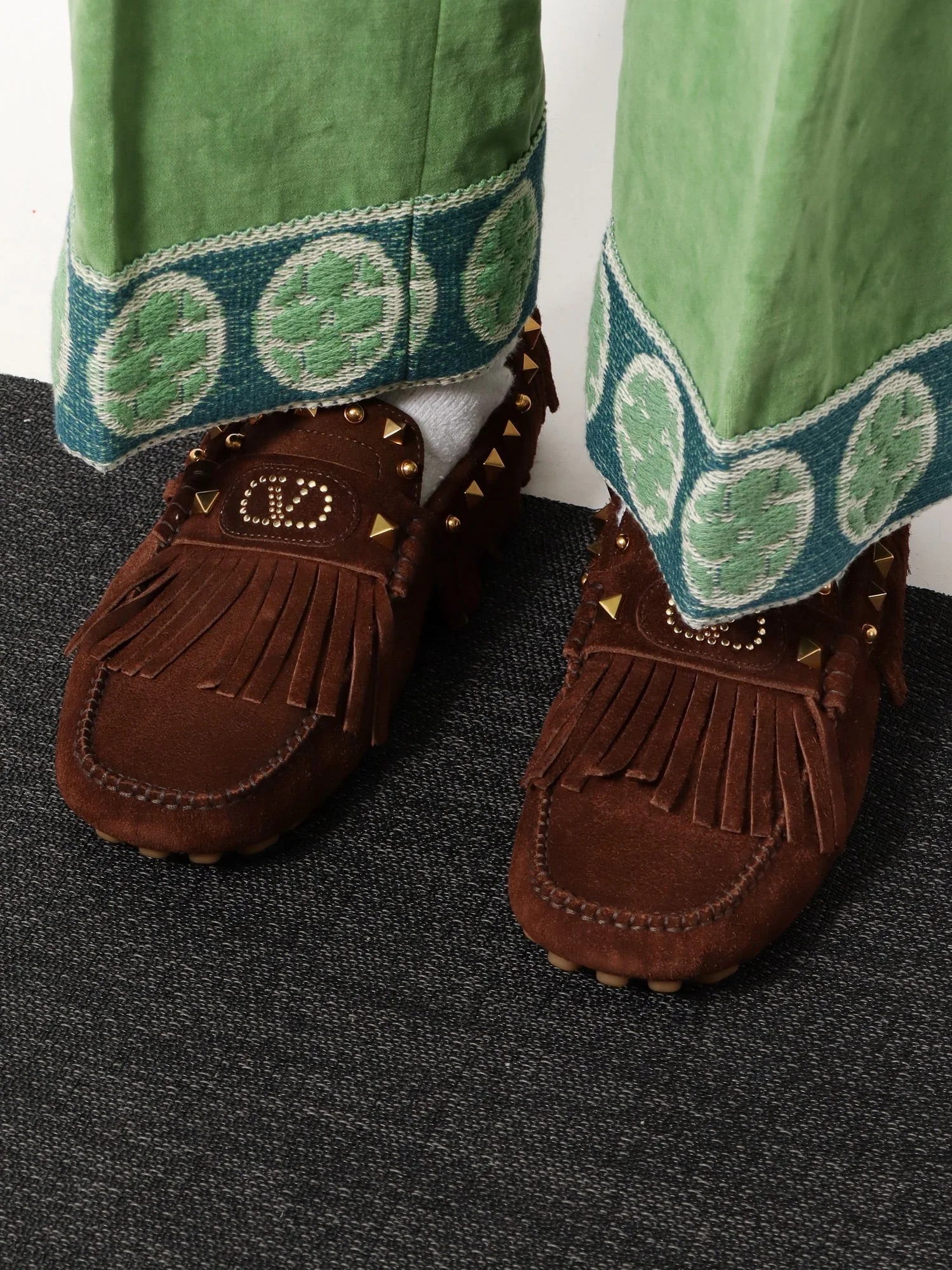 Valentino Garavani Driver Fastaway Suede Loafer With Fringes - Image 2