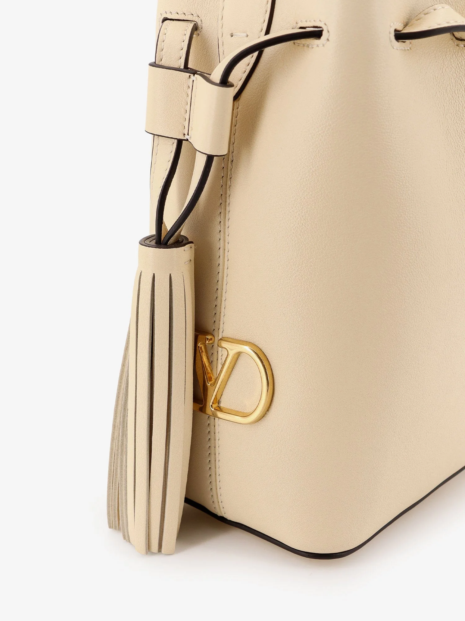 Valentino Garavani Leather Bucket Bag With Metal Vlogo Signature - Image 4