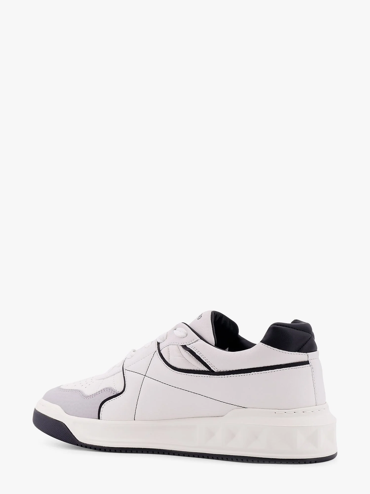 Valentino Garavani One-Stud Low-Top Valentino Garavani Leather Sneakers - Image 3