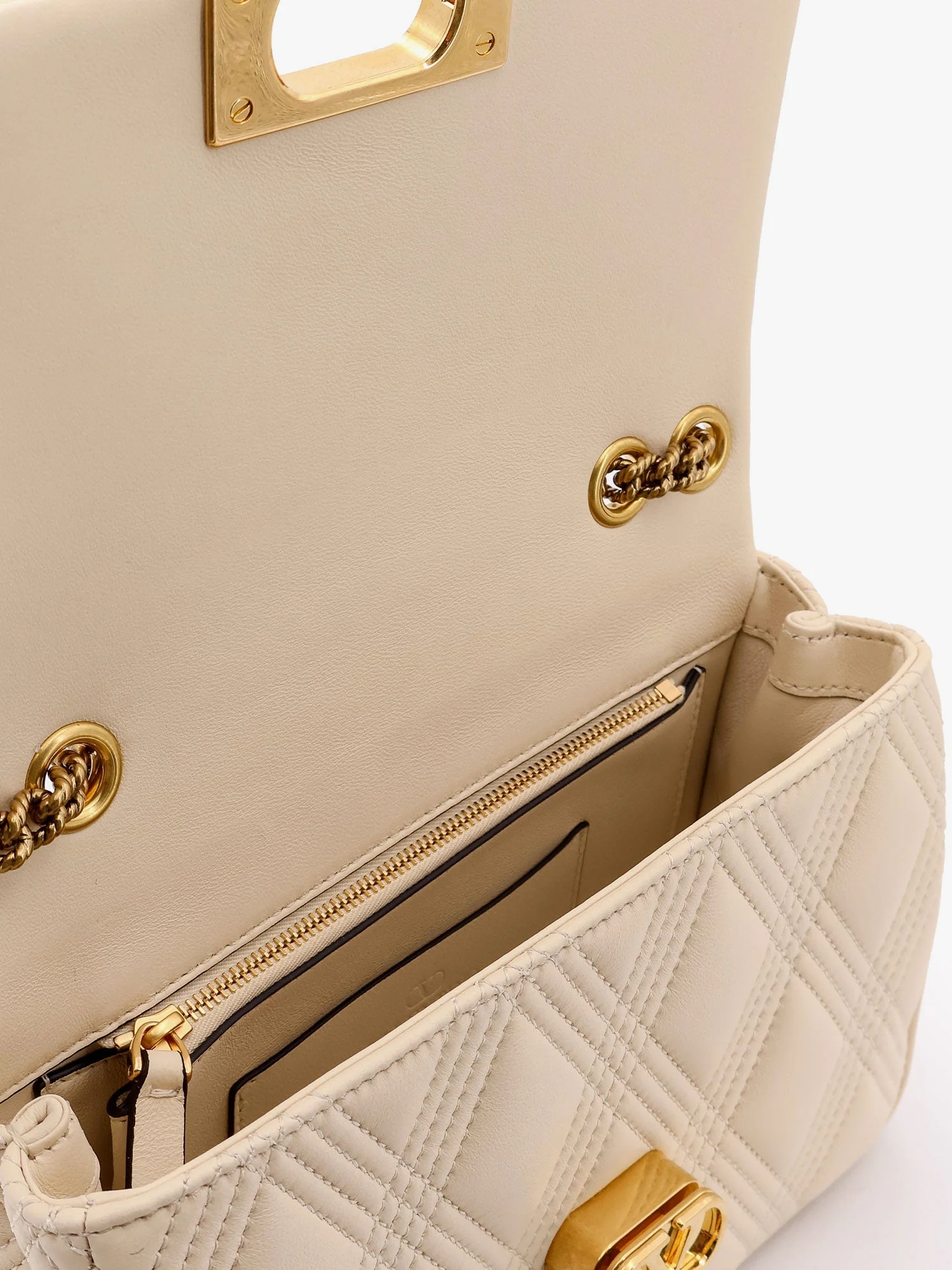 Valentino Garavani Valentino Garavani Quiltie 67 Leather Medium Shoulder Bag With Chain - Image 4