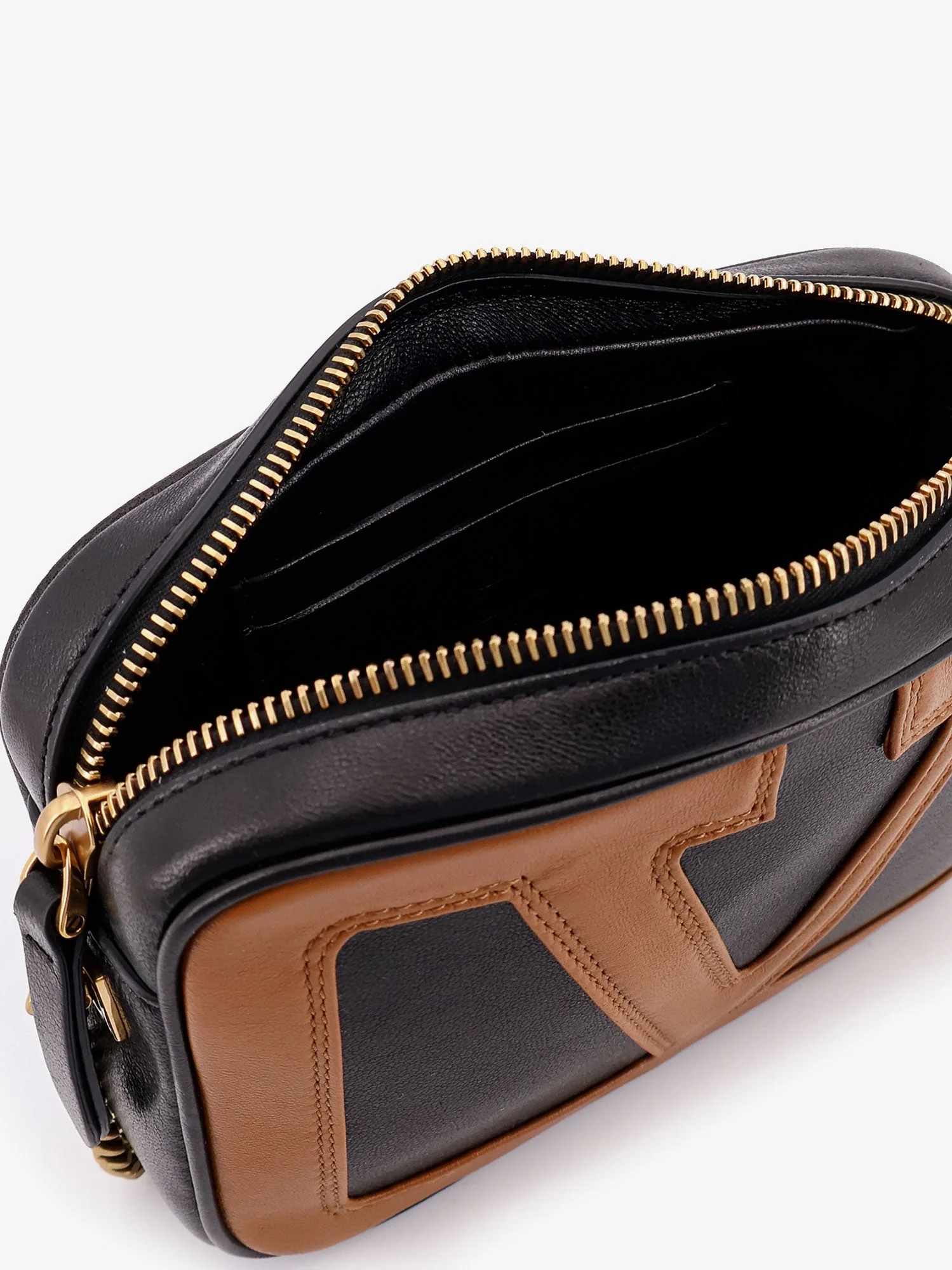 Valentino Garavani Valentino Garavani Viva Superstar Leather Belt Bag - Image 4